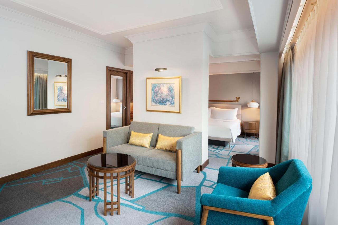 1 King Bed Club Lounge Access Junior Suite,1416266859:JPEG